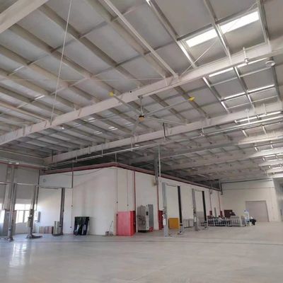 قیمت خوب فن آلومینیومی DX 5 تیغه Pmsm موتور HVLS فن سقف صنعتی مورد استفاده در BYD انرژی اتومبیل آنلاین