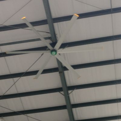 قیمت خوب 4s کارگاه اتومبیل 6 تیغه بزرگ صنعتی HVLS هواپیمای سقف آنلاین